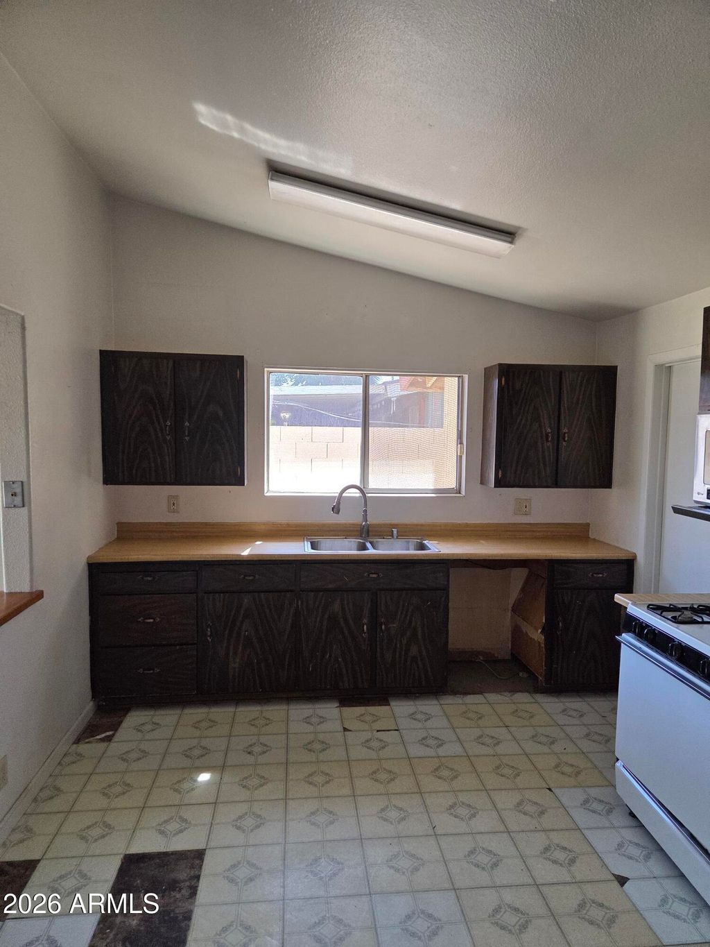Photo of 3645 W Diana Avenue, Phoenix, AZ 85051 (MLS # 7029036)