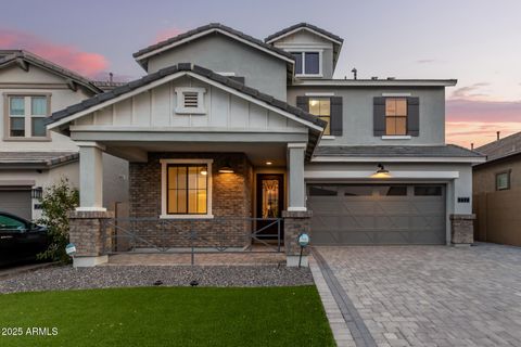 717 E DEER CREEK Road Phoenix AZ 85048
