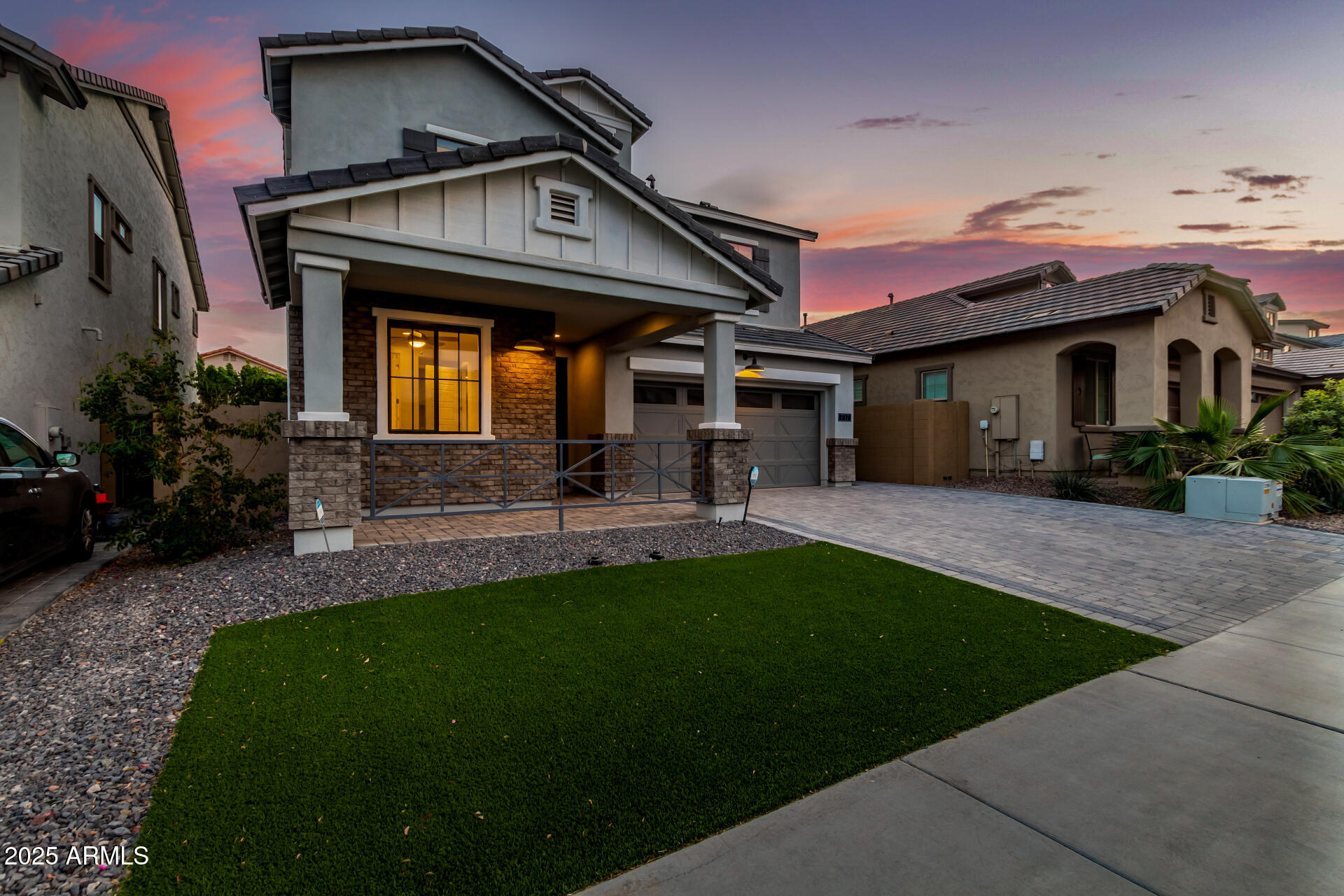 717 E DEER CREEK Road