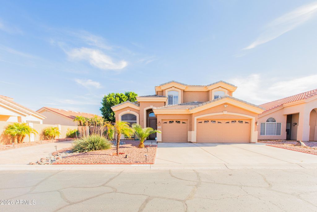 Photo of 15469 N 13th Avenue, Phoenix, AZ 85023 (MLS # 7002046)