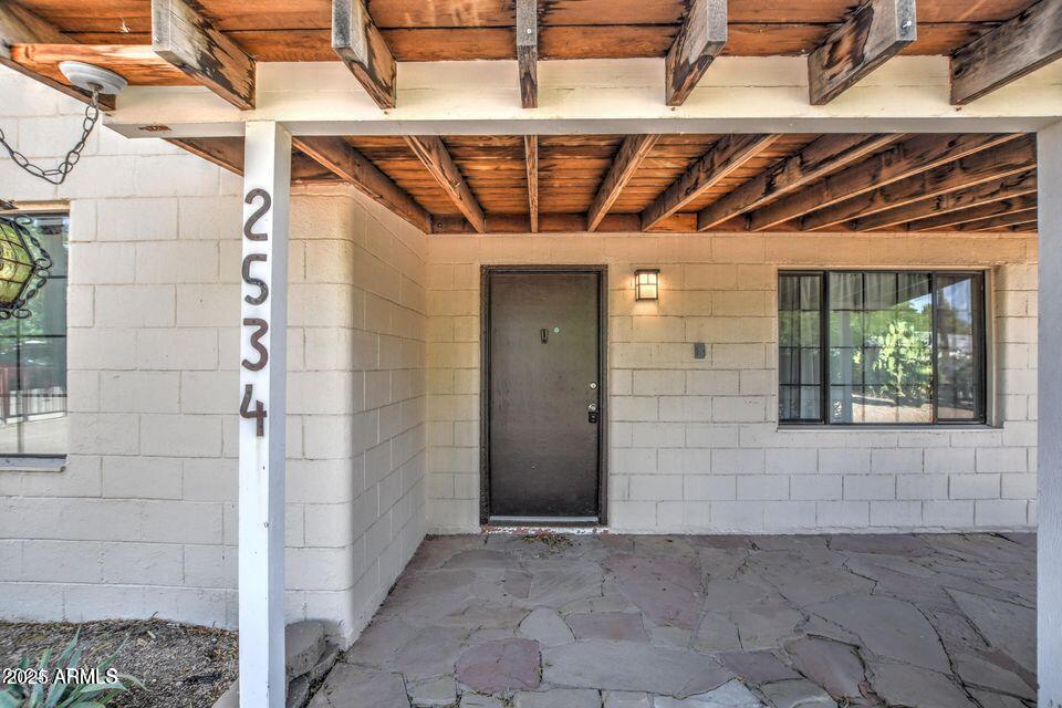 2534 N 52ND Street