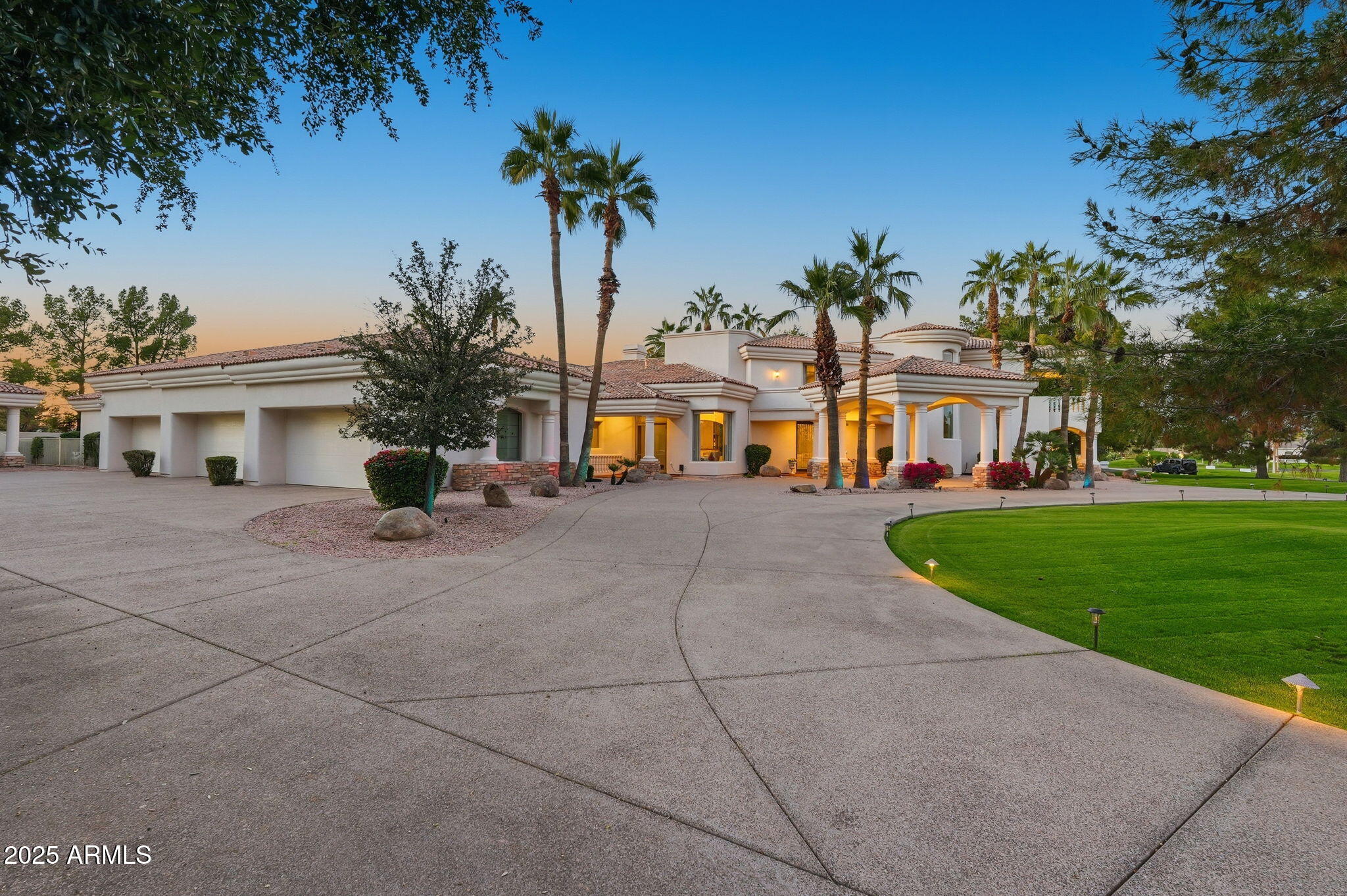 Chandler, Arizona 85248, United States, 7 Bedrooms Bedrooms, ,7 BathroomsBathrooms,Residential,Active,252622