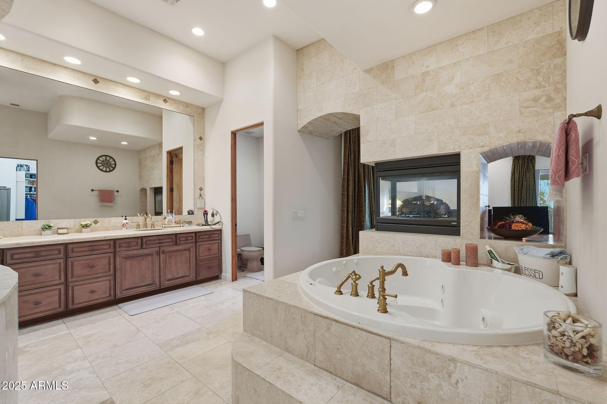 Chandler, Arizona 85248, United States, 7 Bedrooms Bedrooms, ,7 BathroomsBathrooms,Residential,Active,252622