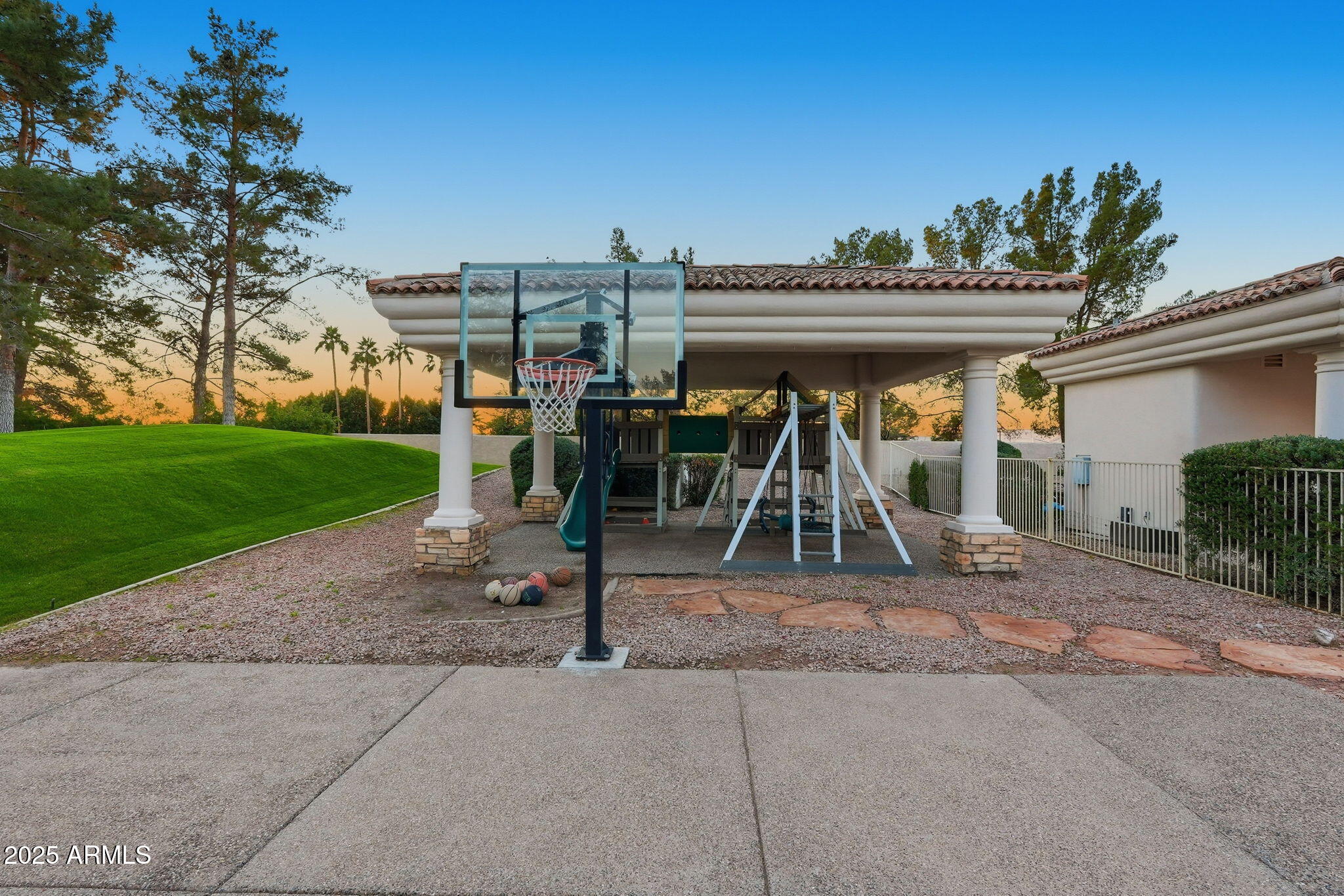 Chandler, Arizona 85248, United States, 7 Bedrooms Bedrooms, ,7 BathroomsBathrooms,Residential,Active,252622