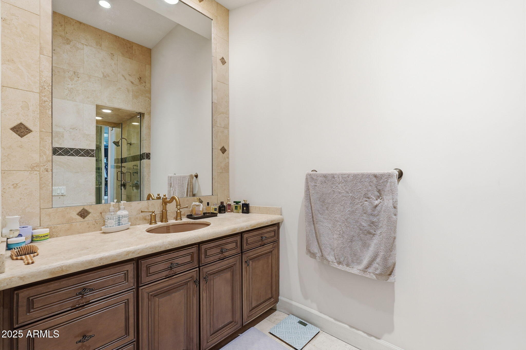 Chandler, Arizona 85248, United States, 7 Bedrooms Bedrooms, ,7 BathroomsBathrooms,Residential,Active,252622