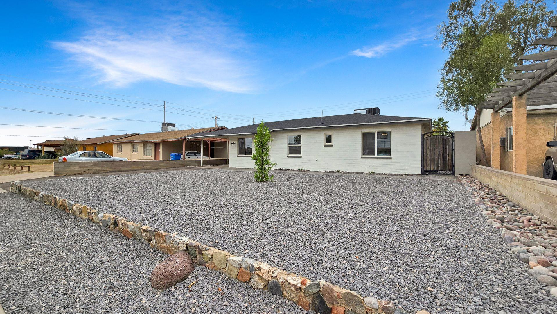 1216 E Desert Park Lane