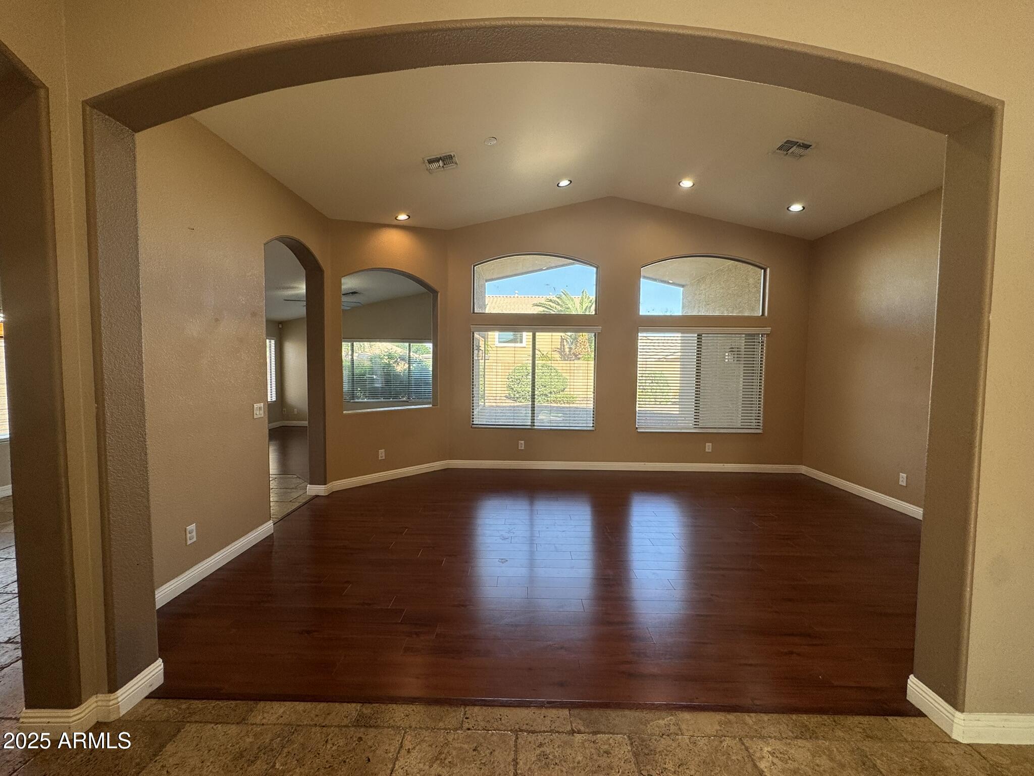 2246 W ROY ROGERS Road