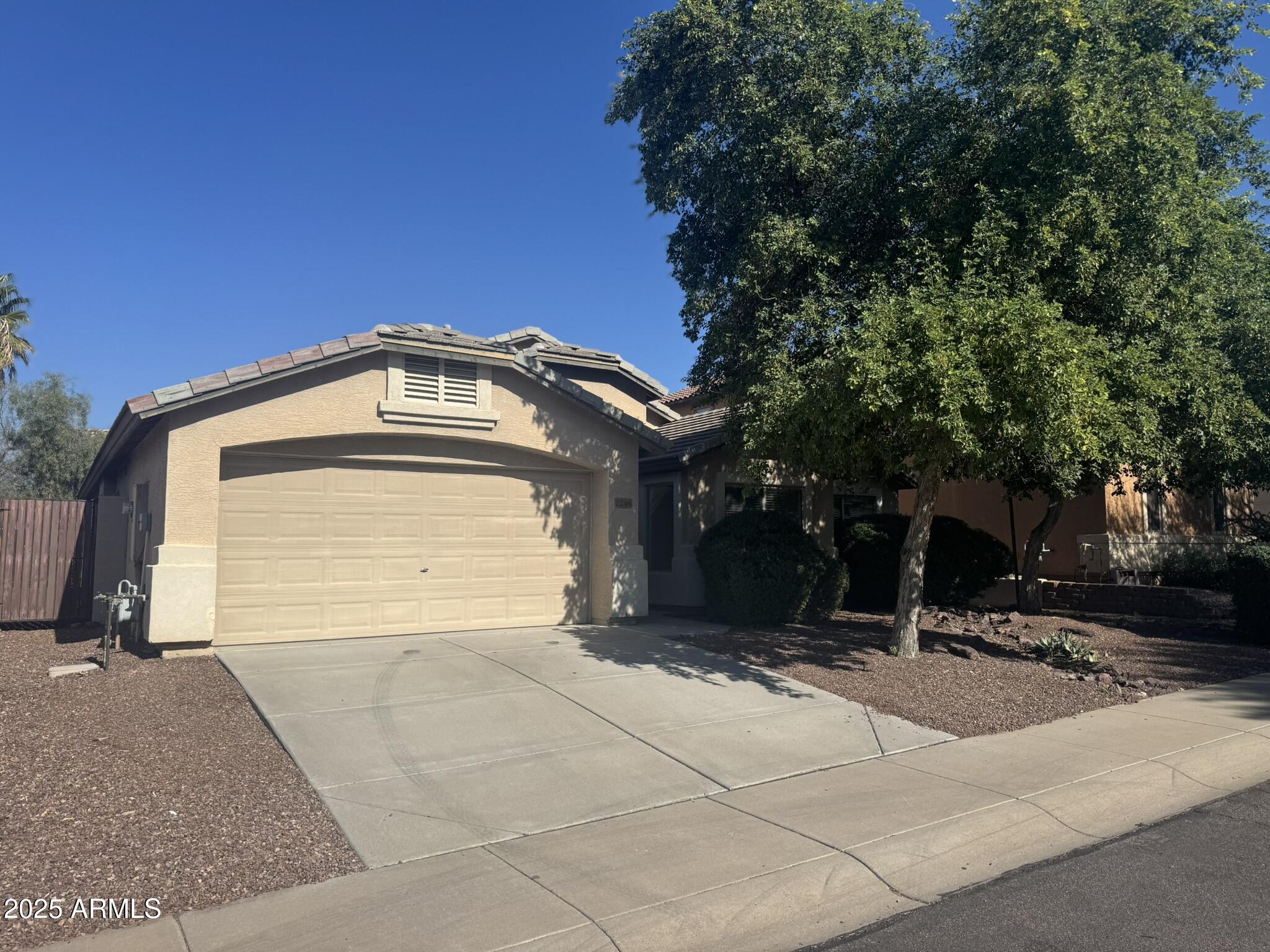 2246 W ROY ROGERS Road