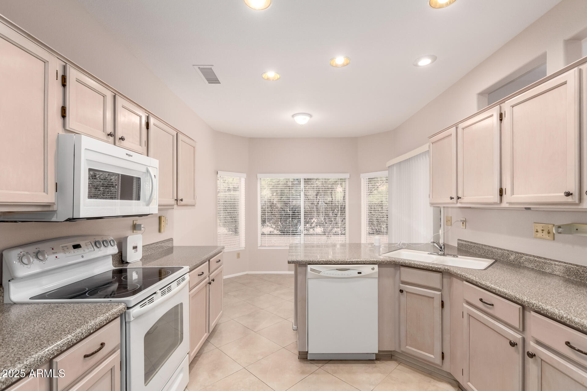 16104 W SENTINEL Drive