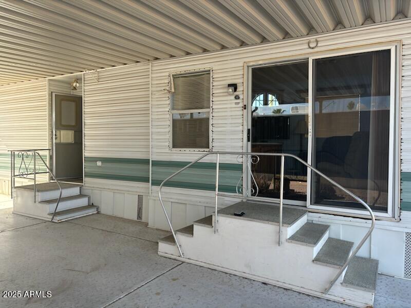 999 W BROADWAY, B36 Avenue B36