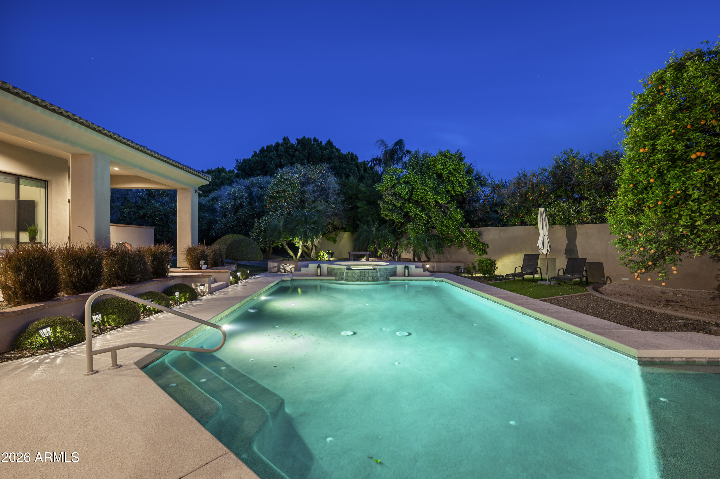 VISTA ESTANCIA - Residential