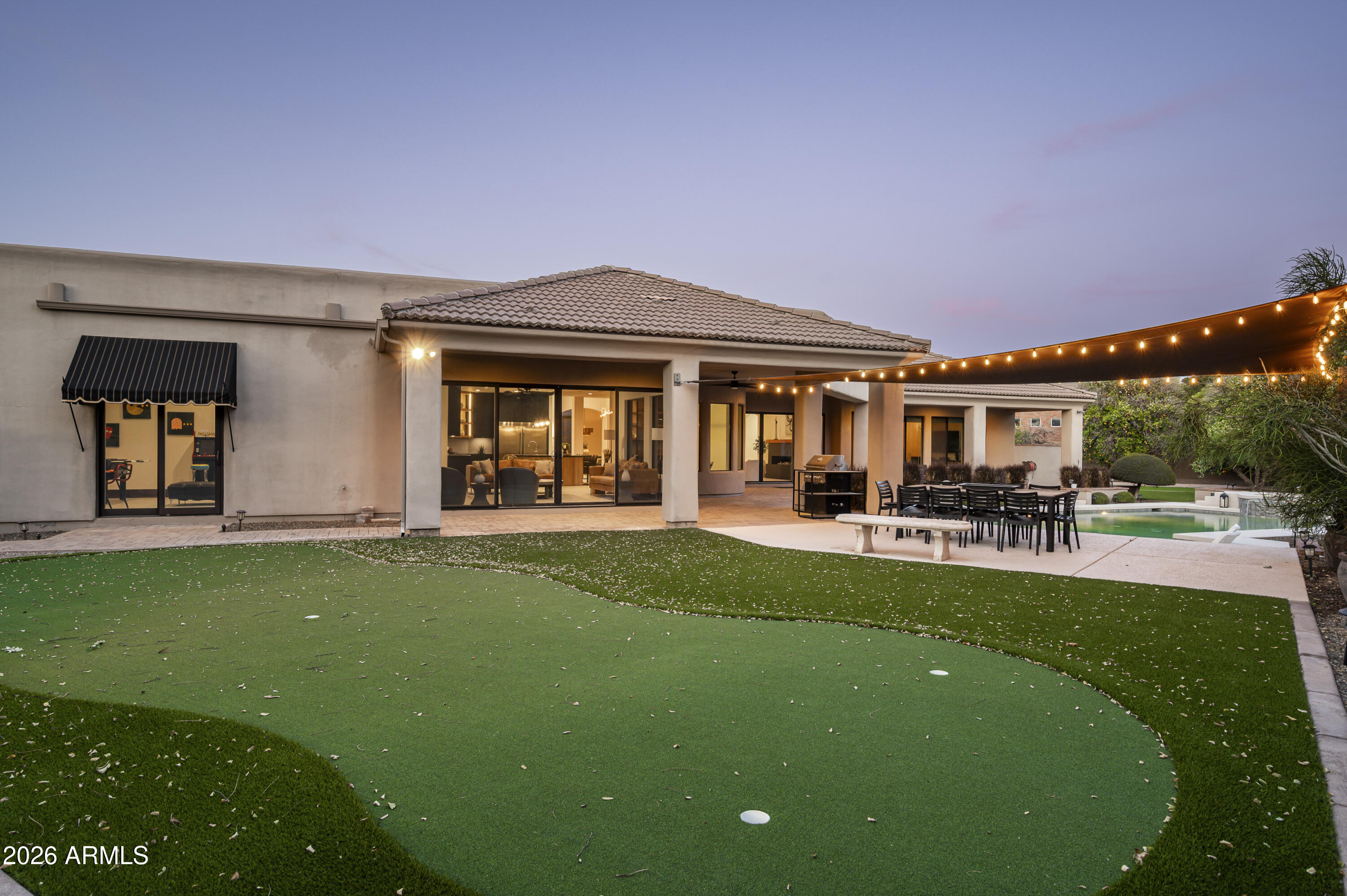 VISTA ESTANCIA - Residential