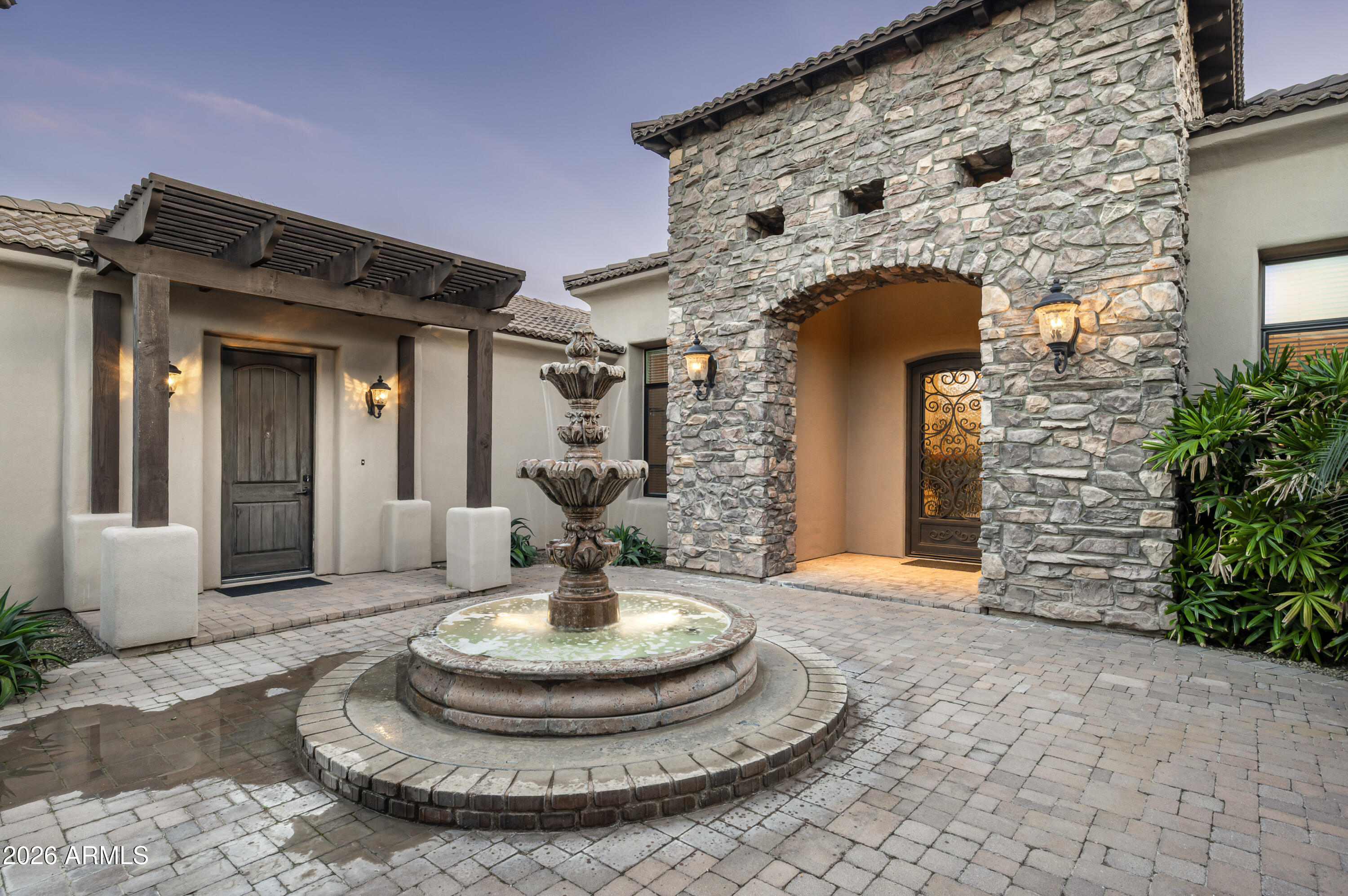 VISTA ESTANCIA - Residential