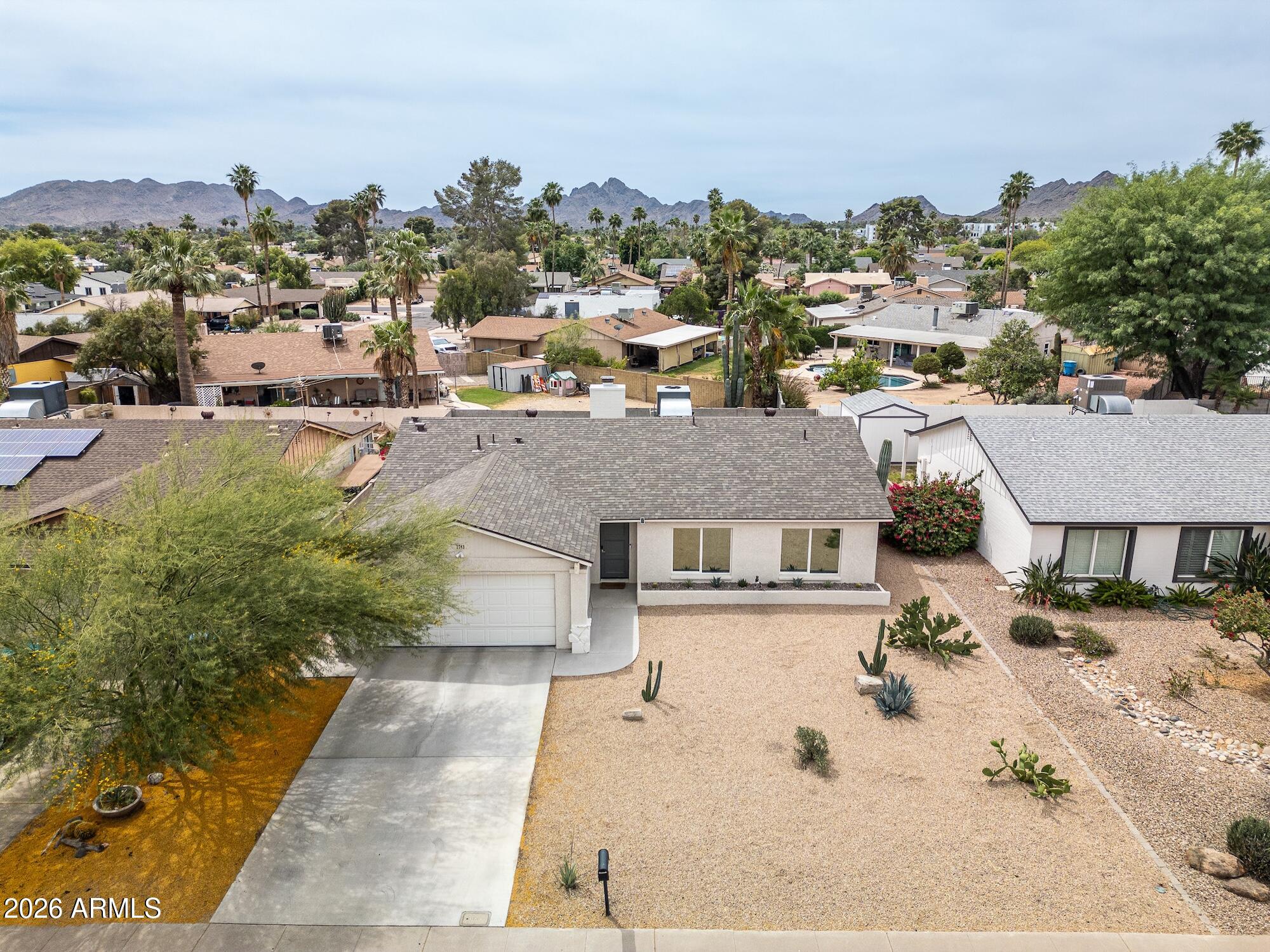 2743 E WINDROSE Drive