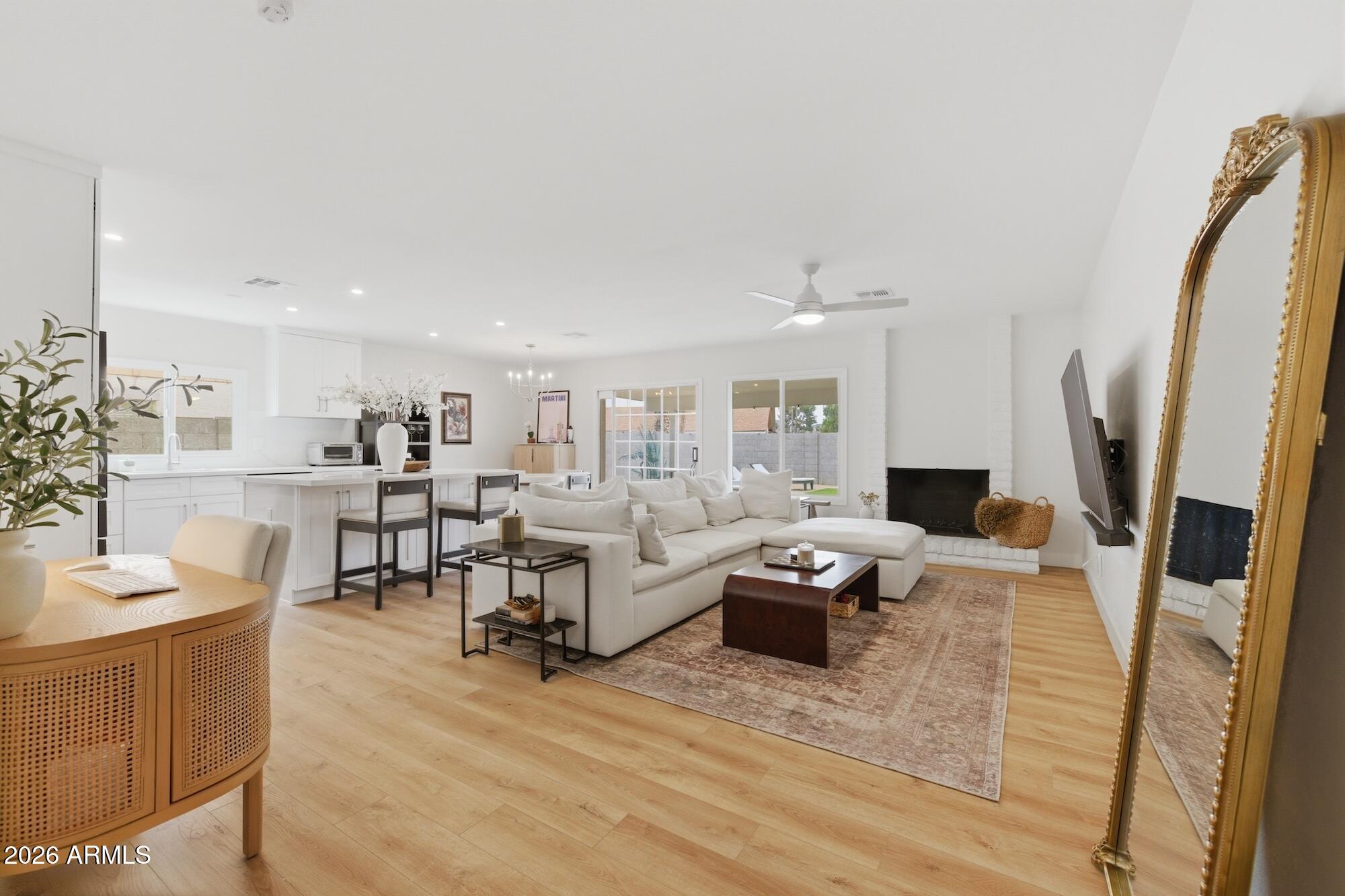 2743 E WINDROSE Drive