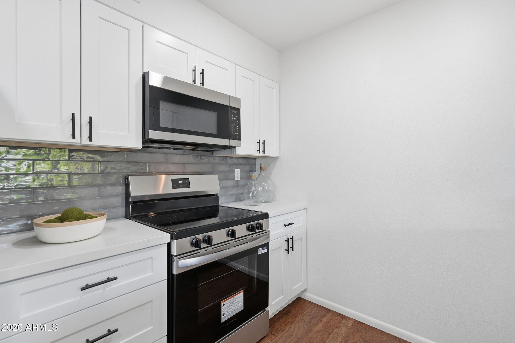 10733 W HUTTON Drive