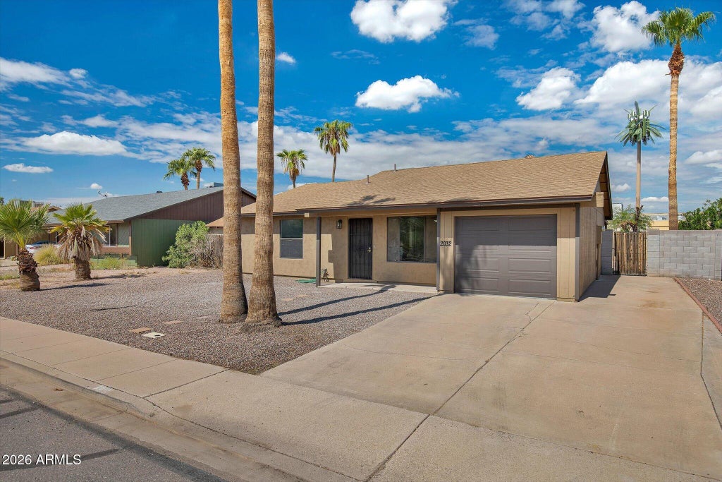 Photo of 2032 W Obispo Avenue, Mesa, AZ 85202 (MLS # 7088436)