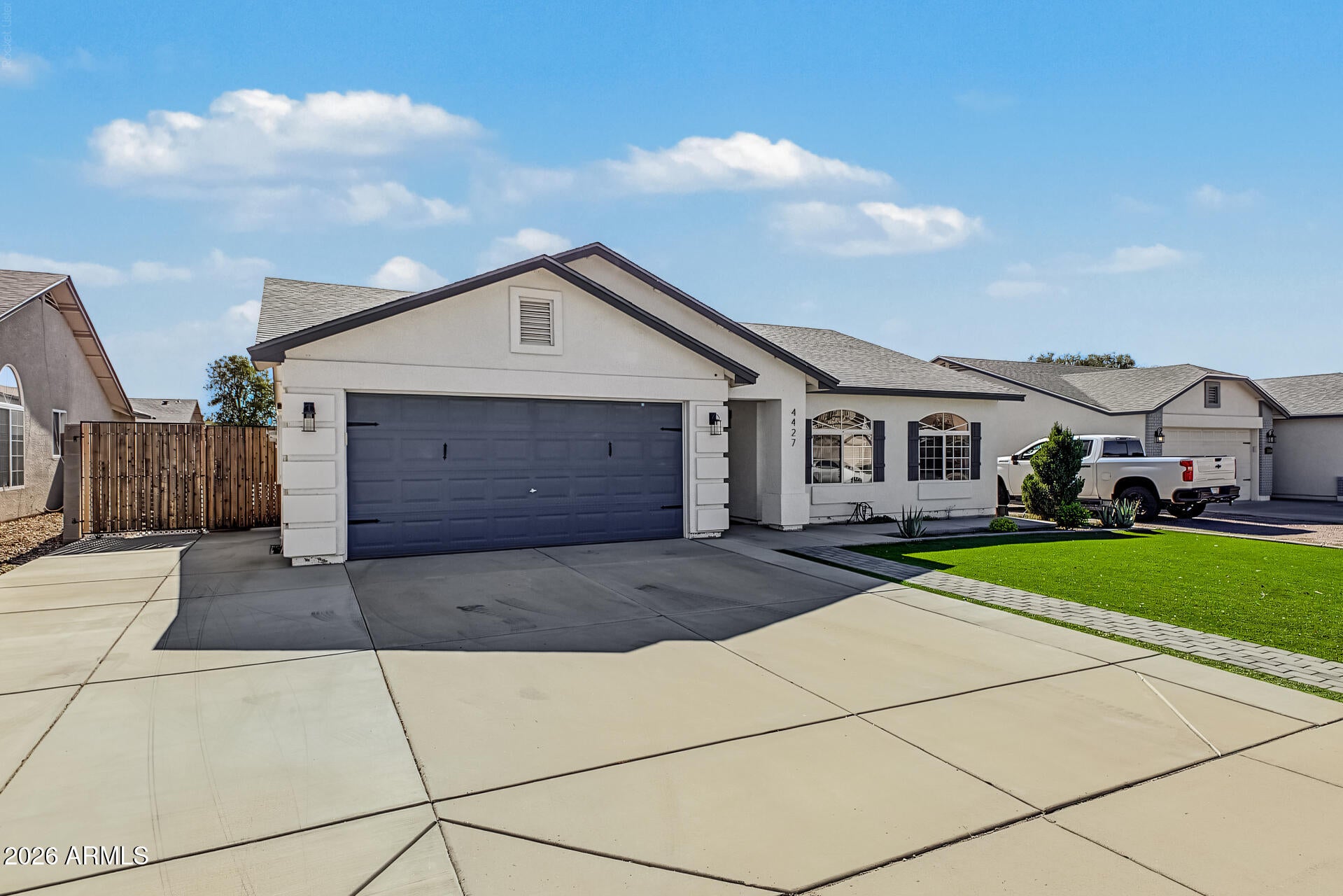 4427 E MEADOW LARK Way