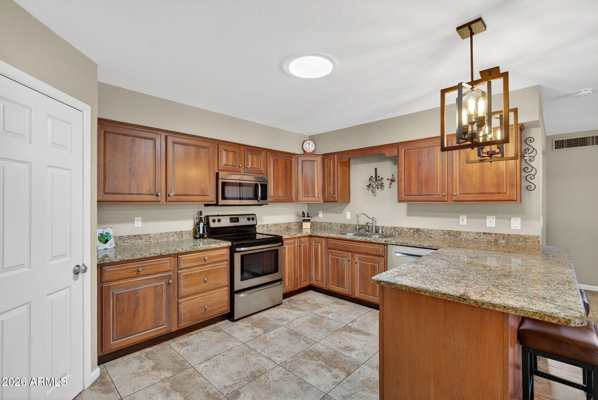 1198 W Dublin Street