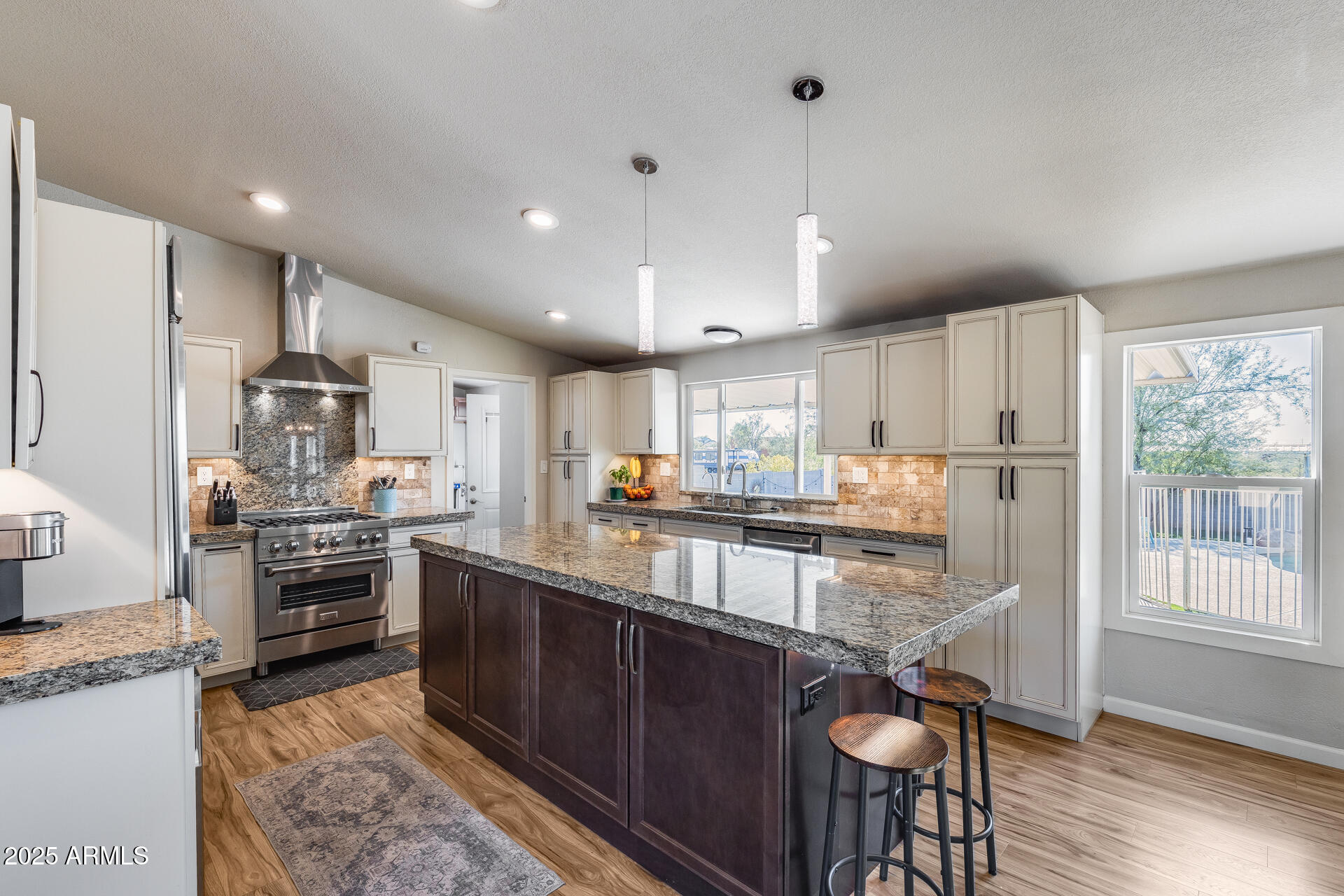 1815 E LA SALLE Road