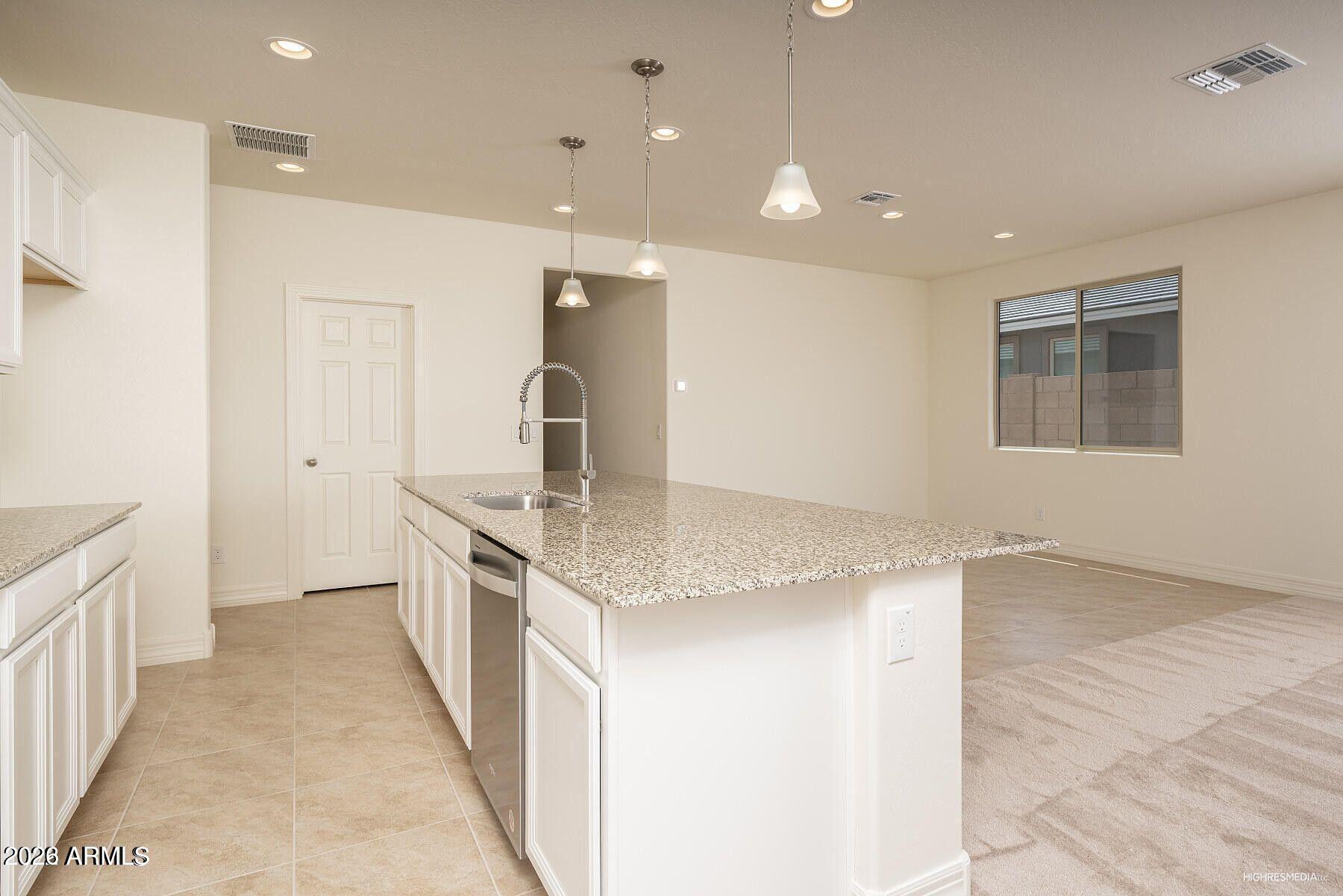 16792 W GWEN Street