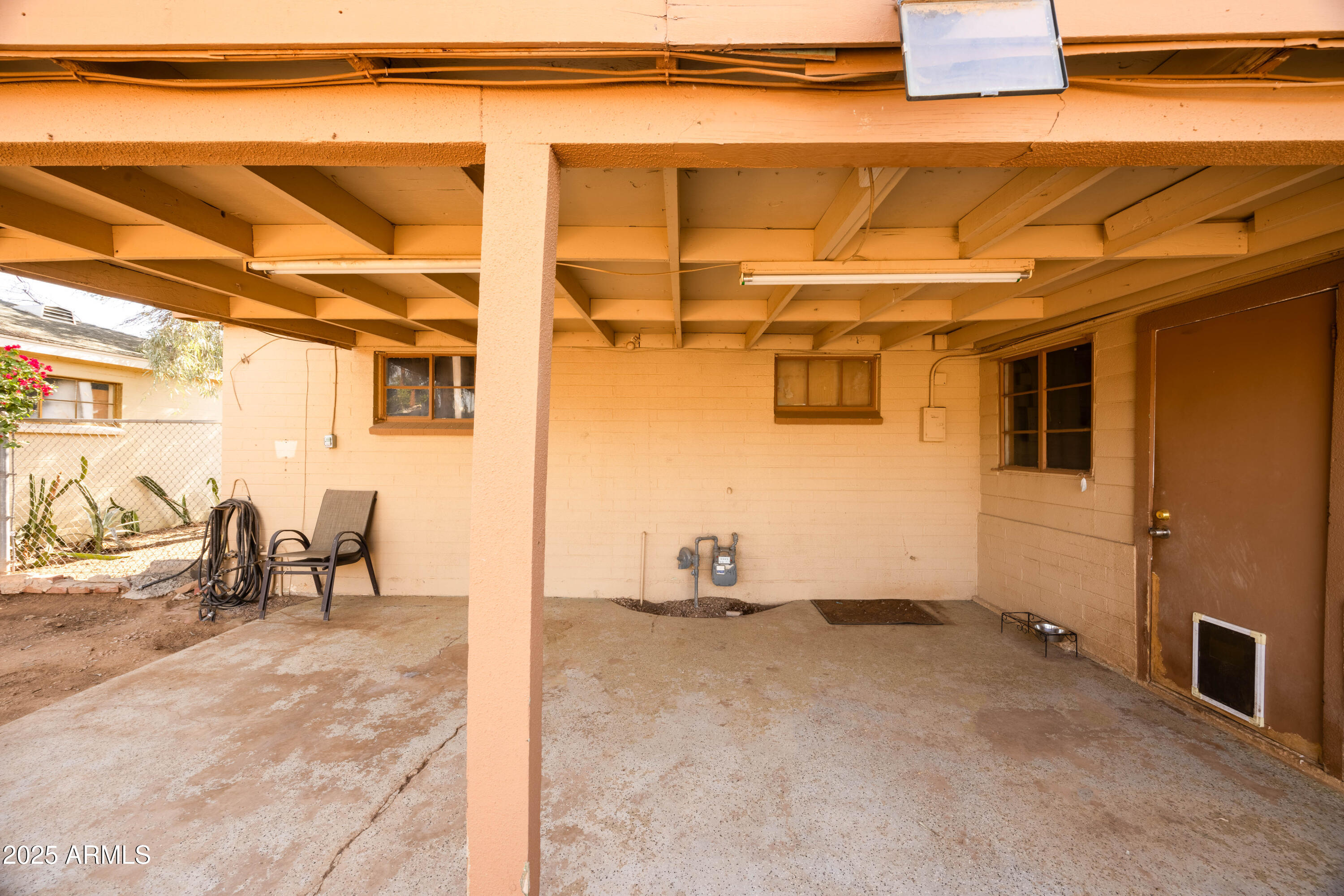 2736 W EL CAMINITO Drive