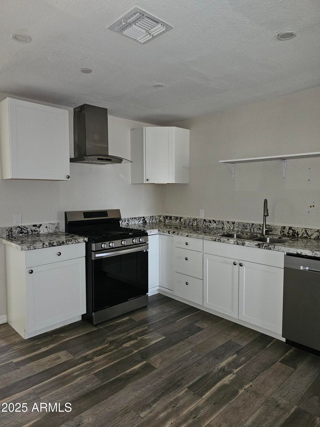 Photo of 535 E Agua Fria Lane, Avondale, AZ 85323 (MLS # 6926775)