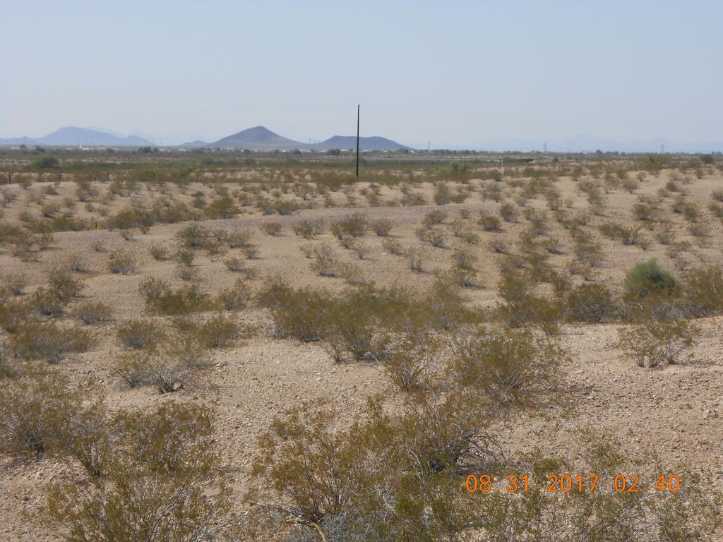 Photo of 339 W Carver Road #-, Tonopah, AZ 85354 (MLS # 6998440)