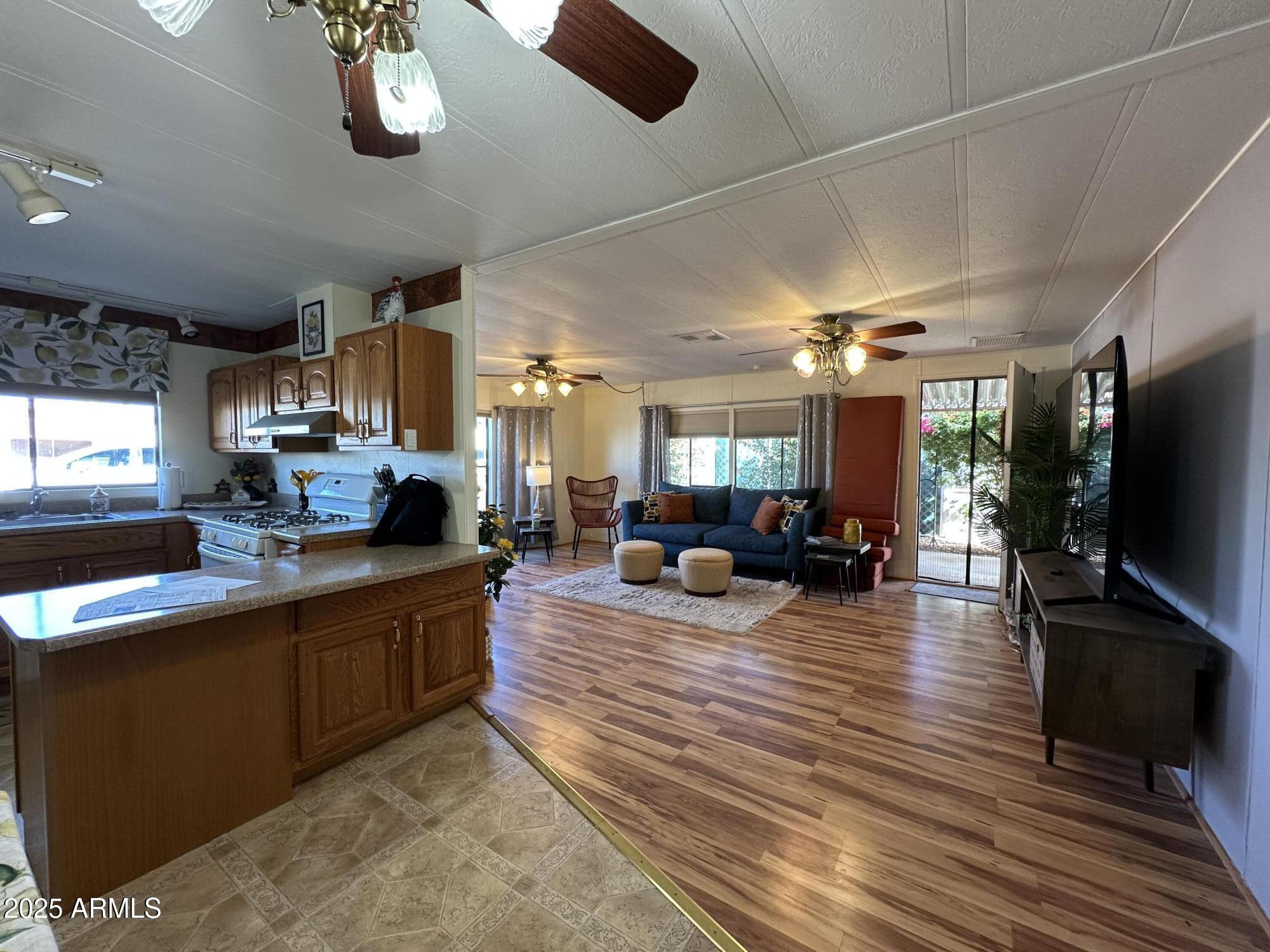 2100 N TREKELL Road 222