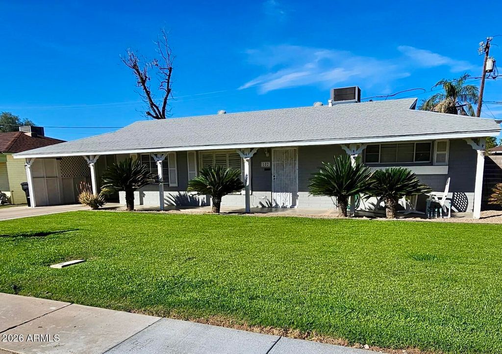 Photo of 102 S Catalina Street, Gilbert, AZ 85233 (MLS # 6990546)