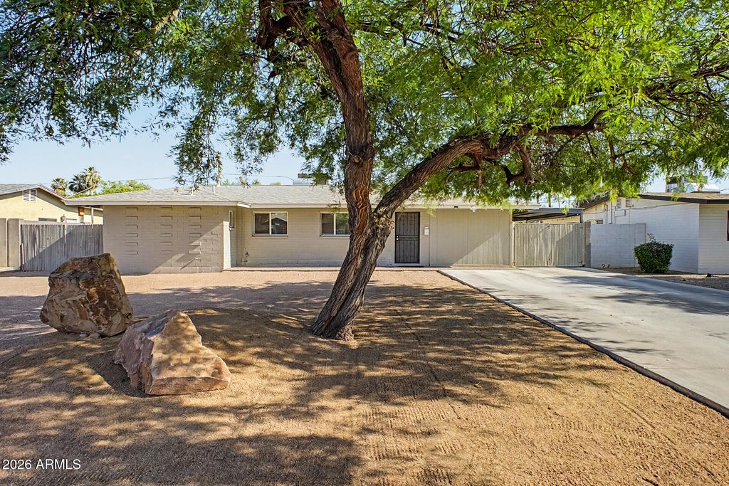 Photo of 515 E Vista Del Cerro Drive, Tempe, AZ 85281 (MLS # 7032729)