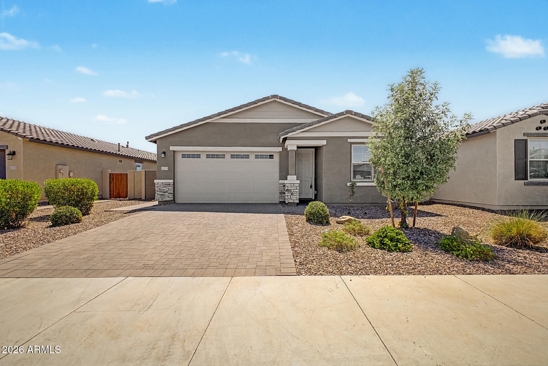 11531 E ULYSSES Avenue