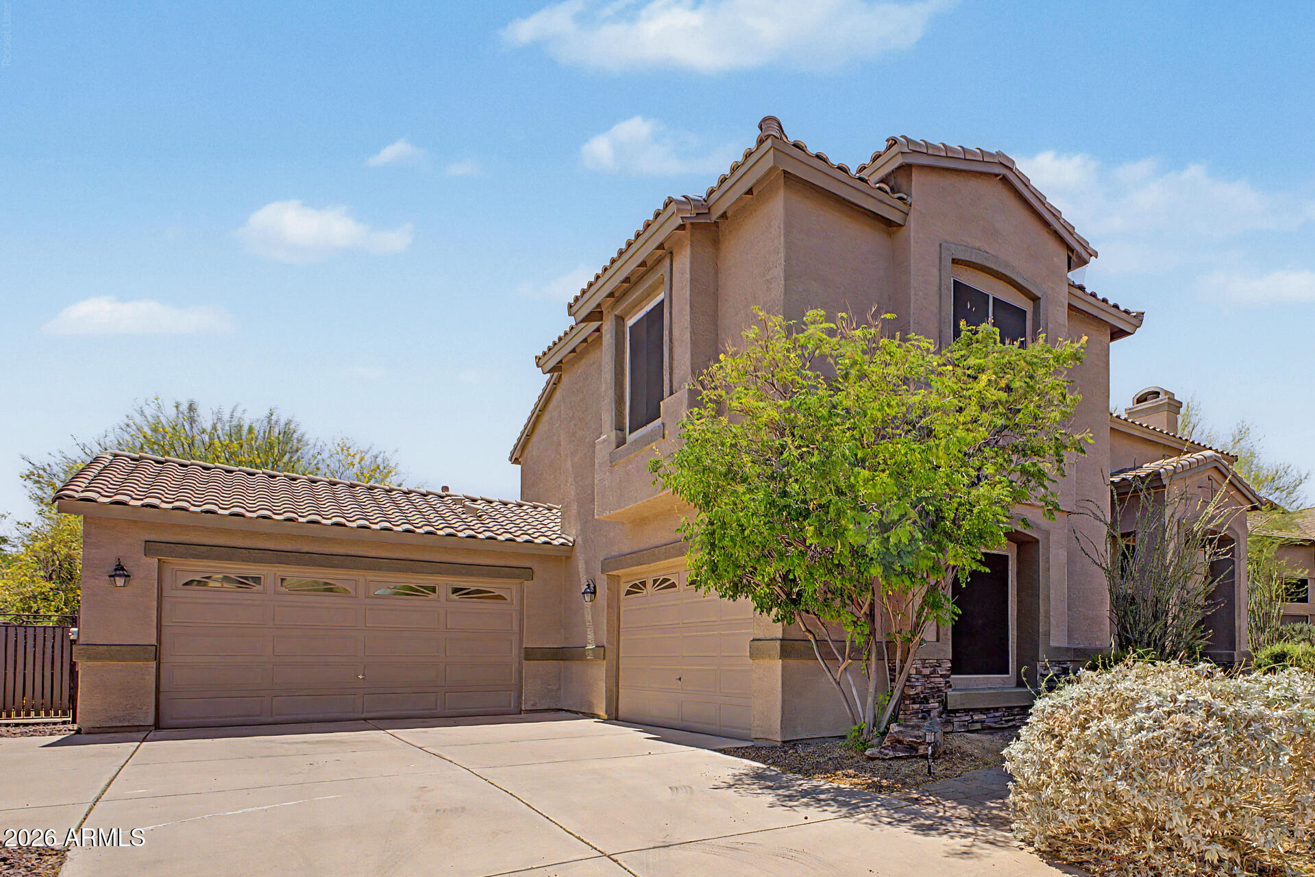 1412 N VINCENT Circle