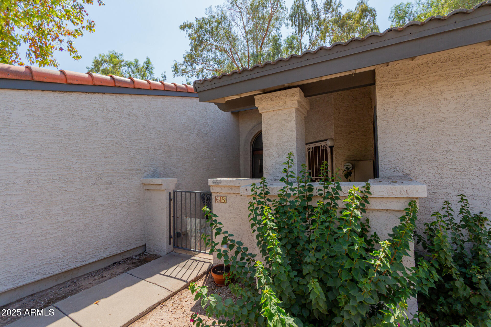 1718 S LONGMORE -- 68