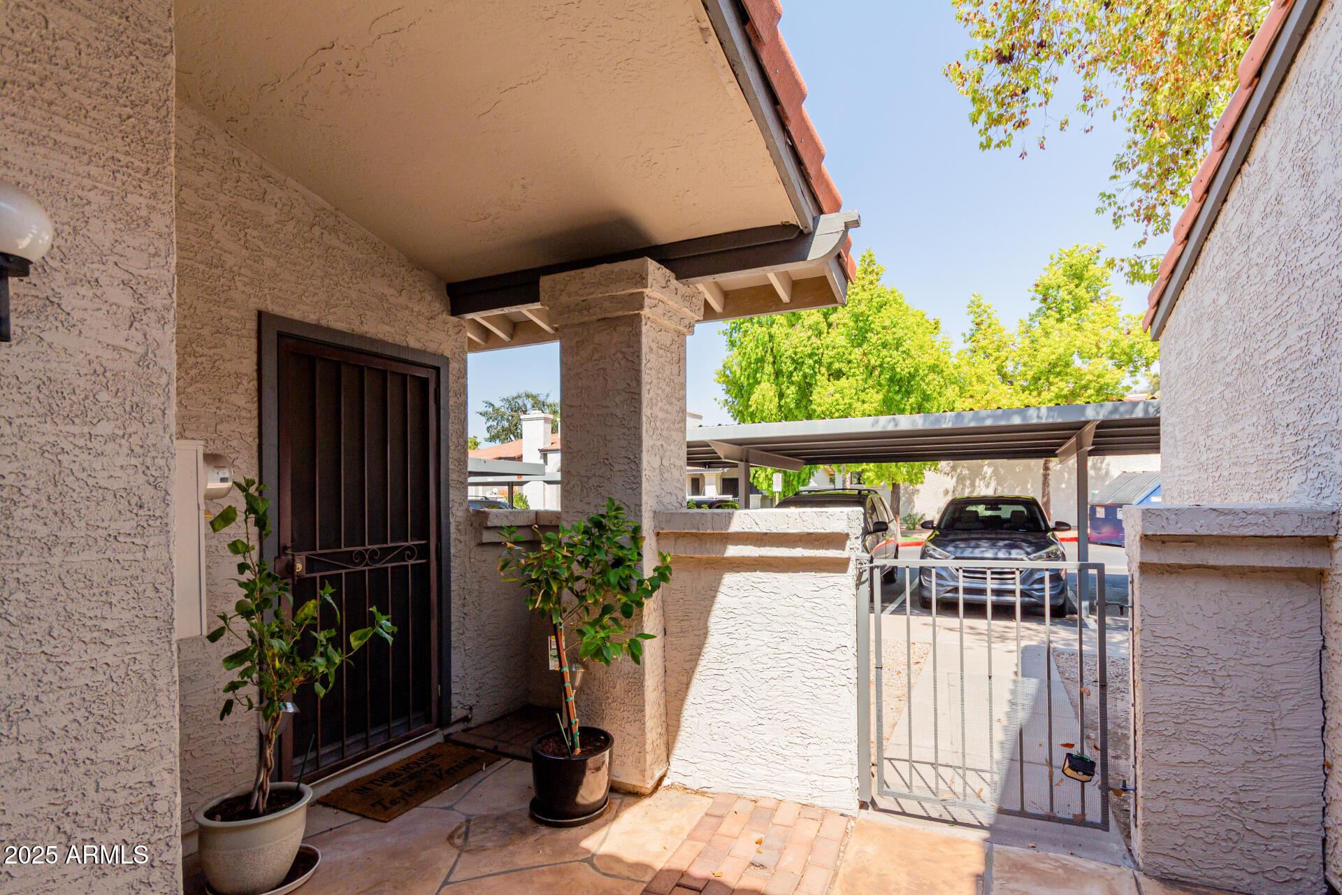 1718 S LONGMORE -- 68