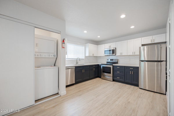715 N 12TH AVE APT 4, PHOENIX, AZ 85007 - Image c52b2e36eeee2633772c6a69ca098508/3655166232