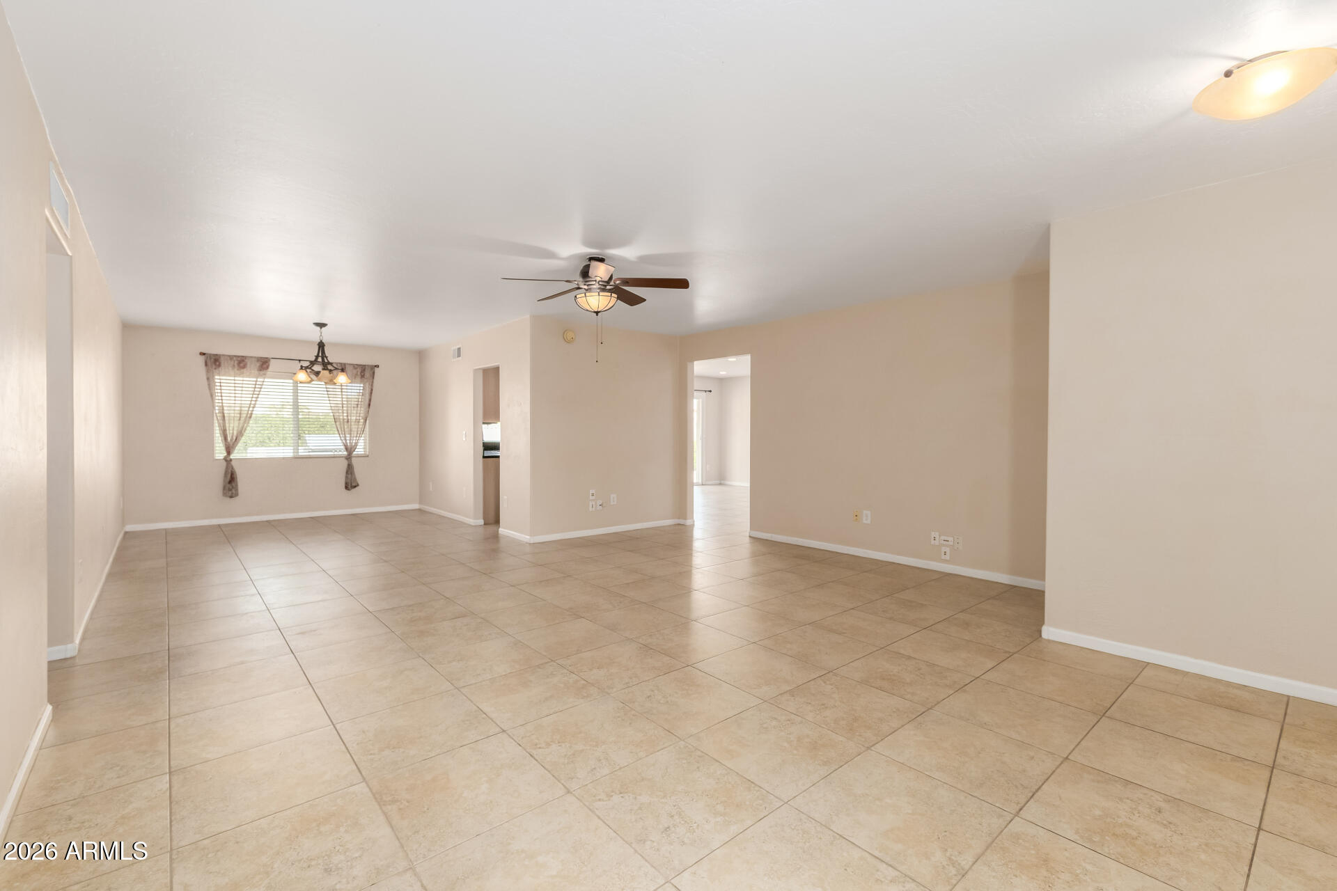 4334 W BARBARA Avenue