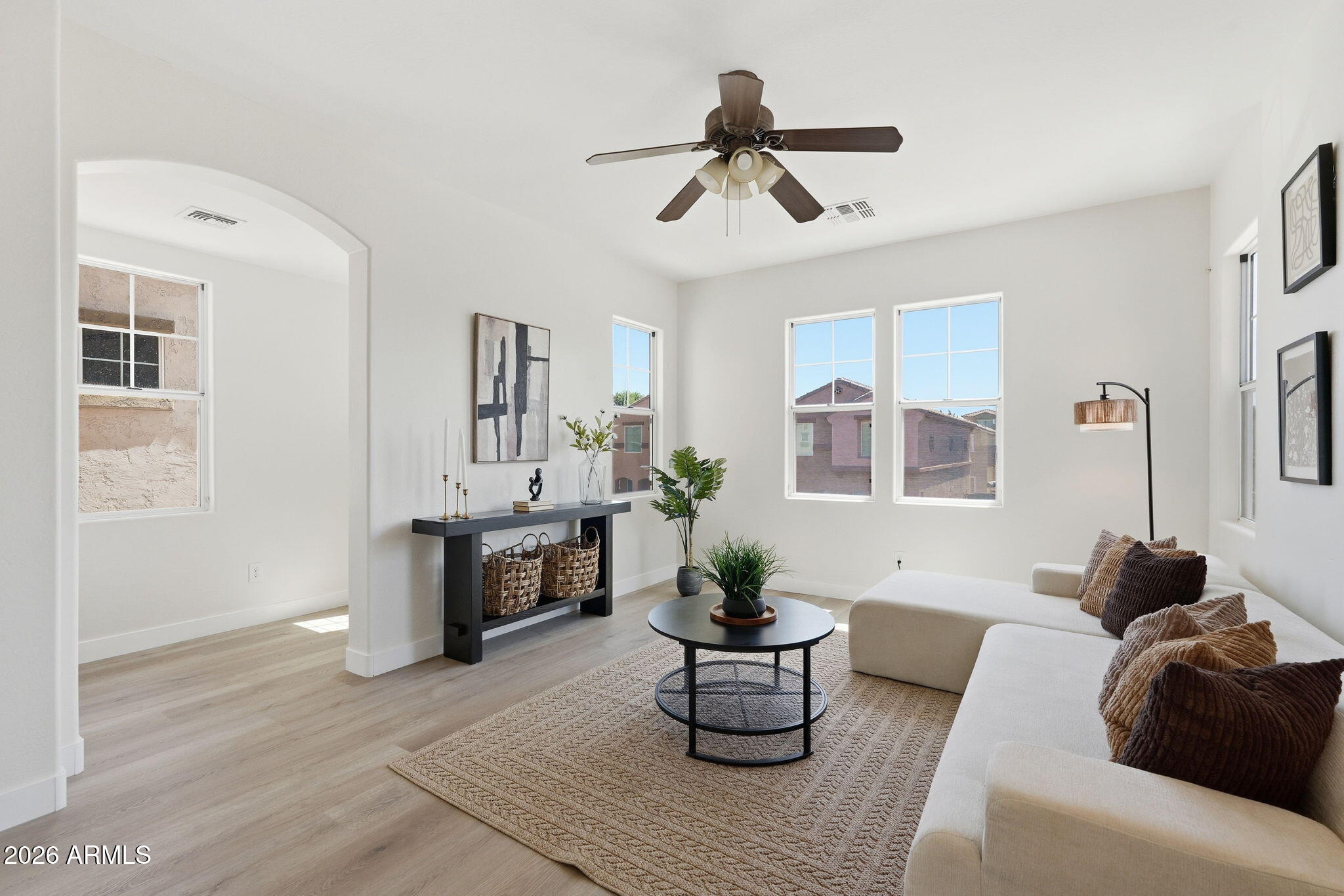 2016 N 78TH Avenue