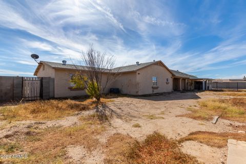 A home in Arizona City