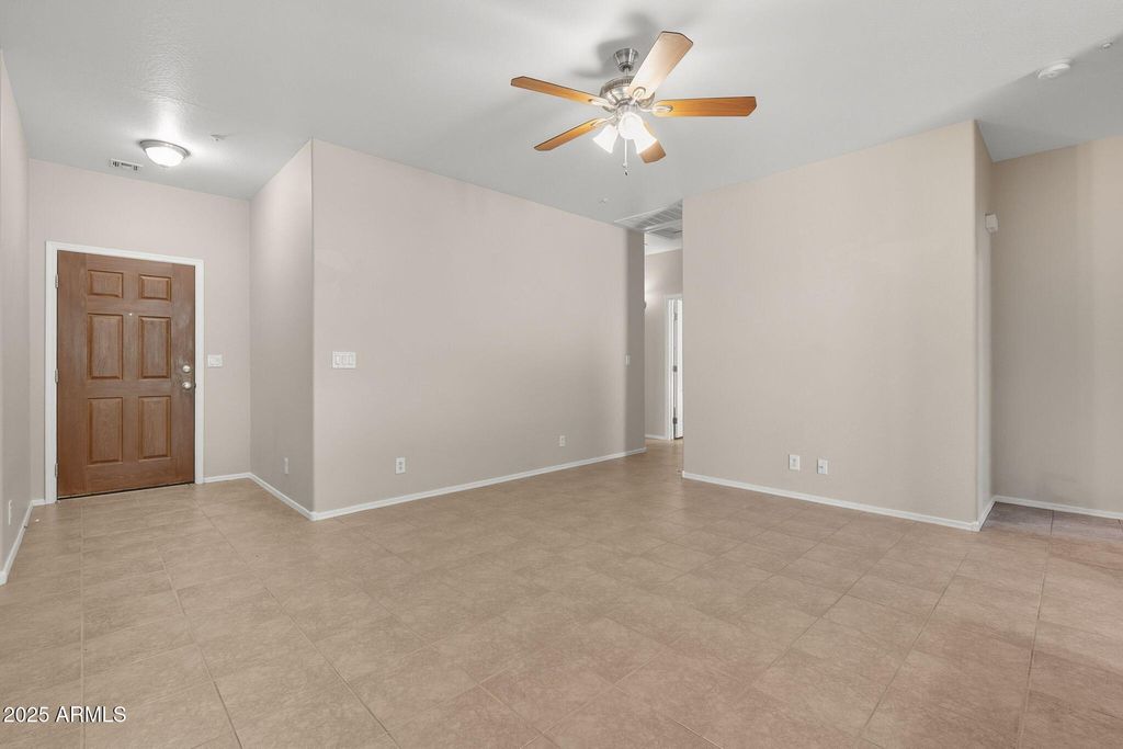 Photo of 13461 N 87th Drive, Peoria, AZ 85381 (MLS # 6917492)