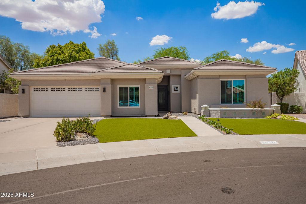 Photo of 5020 S Mcclelland Drive, Chandler, AZ 85248 (MLS # 6984491)