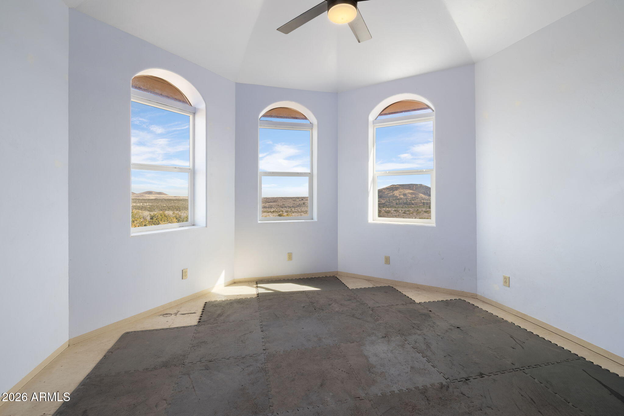 Flagstaff, Arizona, 86015, United States, 4 Bedrooms Bedrooms, ,2 BathroomsBathrooms,Residential,Active,2037109