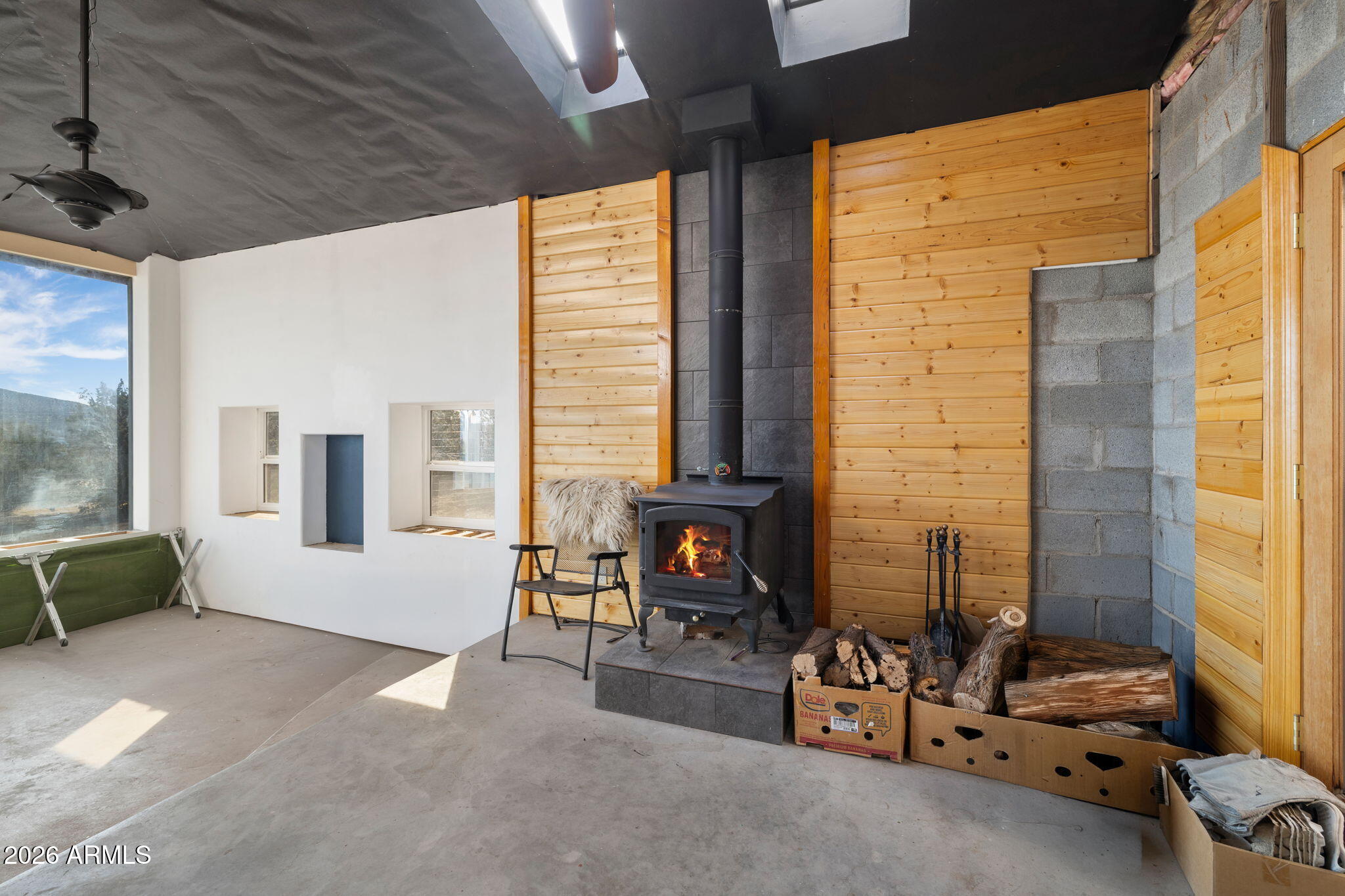 Flagstaff, Arizona, 86015, United States, 4 Bedrooms Bedrooms, ,2 BathroomsBathrooms,Residential,Active,2037109