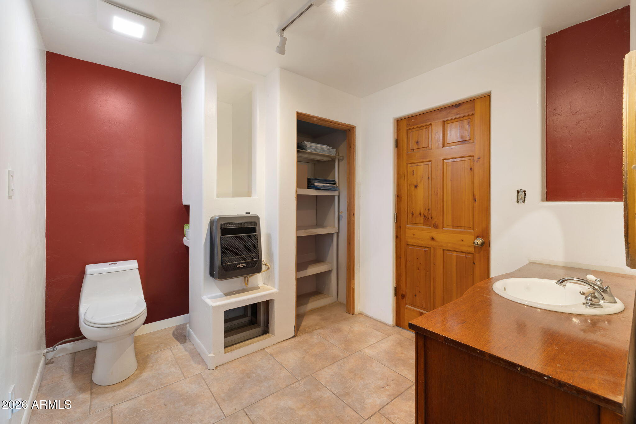 Flagstaff, Arizona, 86015, United States, 4 Bedrooms Bedrooms, ,2 BathroomsBathrooms,Residential,Active,2037109