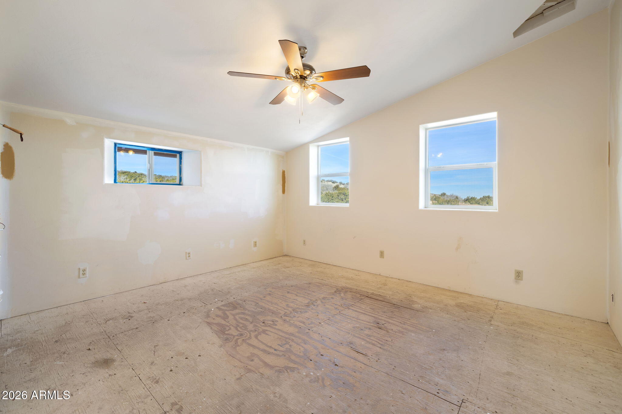 Flagstaff, Arizona, 86015, United States, 4 Bedrooms Bedrooms, ,2 BathroomsBathrooms,Residential,Active,2037109