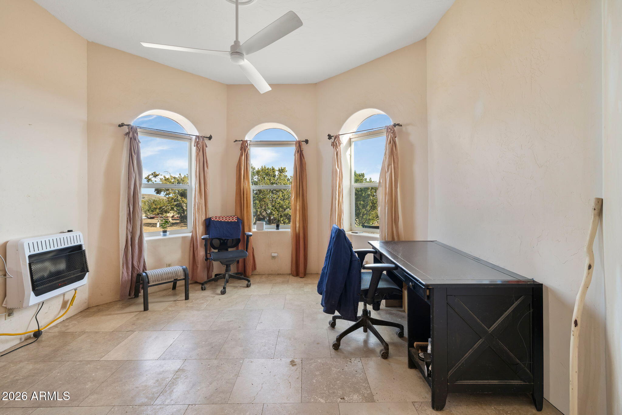 Flagstaff, Arizona, 86015, United States, 4 Bedrooms Bedrooms, ,2 BathroomsBathrooms,Residential,Active,2037109