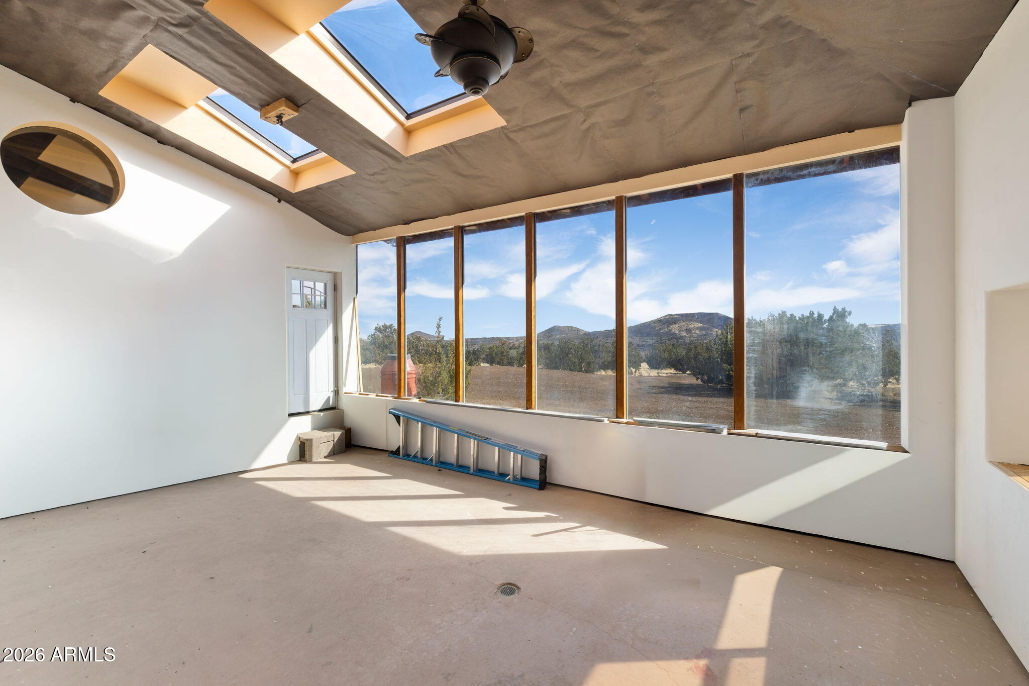 Flagstaff, Arizona, 86015, United States, 4 Bedrooms Bedrooms, ,2 BathroomsBathrooms,Residential,Active,2037109
