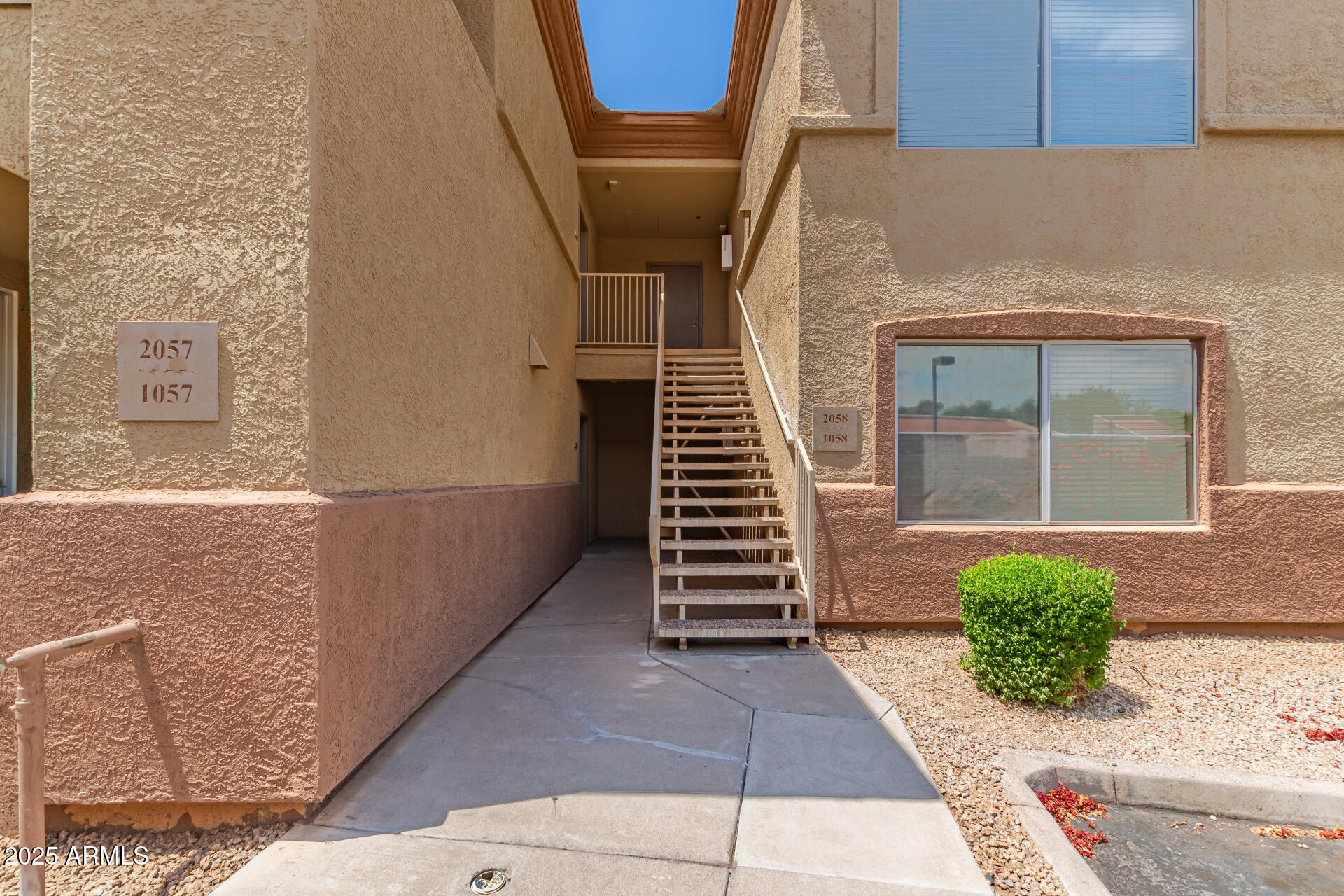 2134 E BROADWAY Road 1058