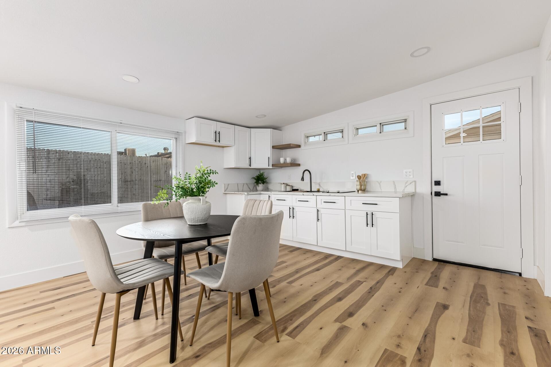 1515 N SAGUARO Drive