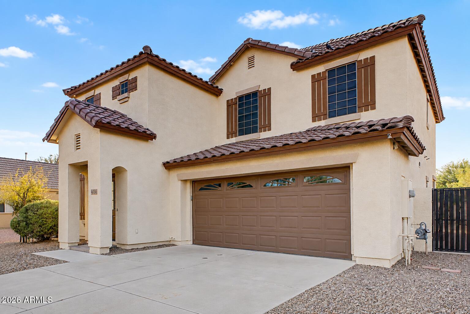4086 E RUSTLER Way